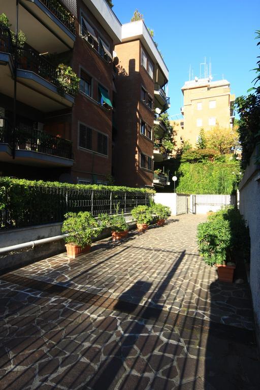 Viale Dei Colli Portuensi 589 Bed and breakfast *